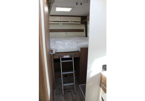 Low Profile Motorhome DETHLEFFS Trend T 7057 EB en Sale Occasion