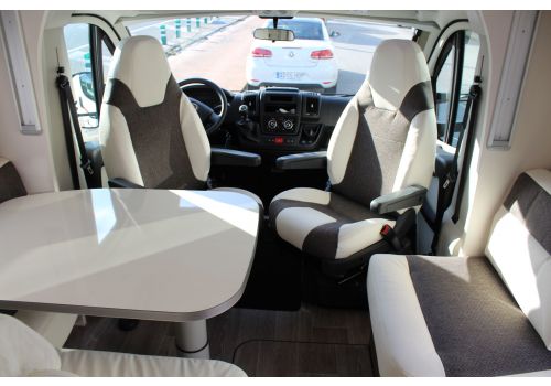 Low Profile Motorhome DETHLEFFS Trend T 7057 EB en Sale Occasion