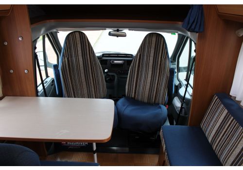 Capuchina Motorhome CARADO A 241 en Sale Occasion