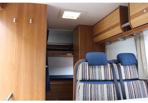 Capuchina Motorhome CARADO A 241 en Sale Occasion