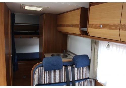 Capuchina Motorhome CARADO A 241 en Sale Occasion