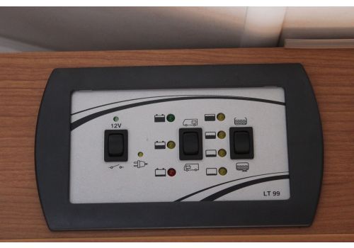 Capuchina Motorhome CARADO A 241 en Sale Occasion