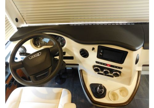 Integral Motorhome CONCORDE CREDO 840L en Sale Occasion