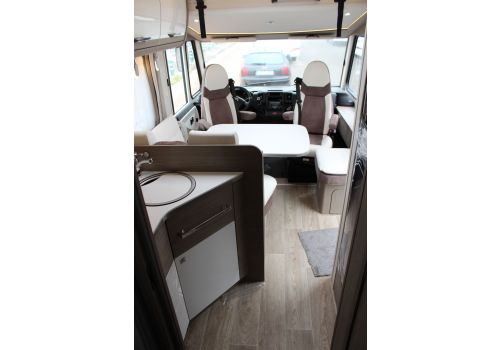 Integral Motorhome DETHLEFFS Magic Edition I 3 DBM modelo 2018 en Sale Occasion