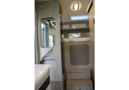Low Profile Motorhome ILUSION 590 XMK en Sale Occasion