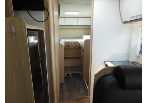 Low Profile Motorhome SUNLIGHT T 68 en Sale Occasion