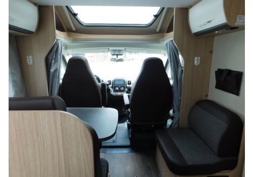 Low Profile Motorhome SUNLIGHT T 68 en Sale Occasion
