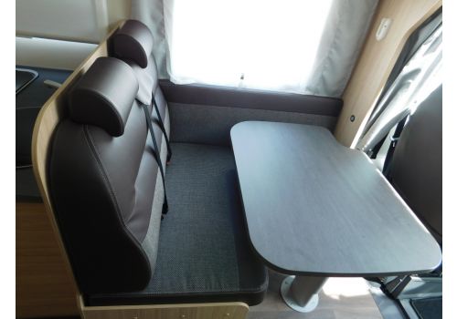Low Profile Motorhome SUNLIGHT T 68 en Sale Occasion