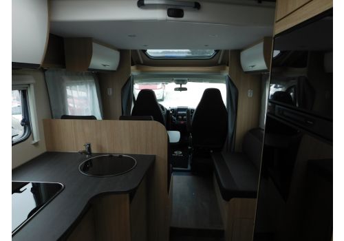 Low Profile Motorhome SUNLIGHT T 64 en Sale Occasion