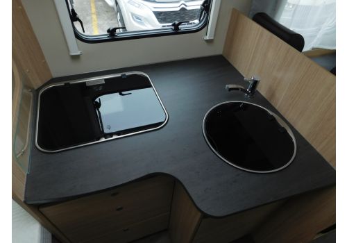 Low Profile Motorhome SUNLIGHT T 64 en Sale Occasion