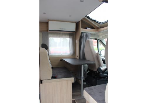Low Profile Motorhome SUNLIGHT T 69 S en Sale Occasion
