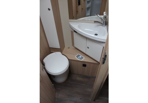 Low Profile Motorhome SUNLIGHT T 69 S en Sale Occasion