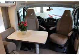 Low Profile Motorhome DETHLEFFS Globebus T1 GT Black en Sale Occasion
