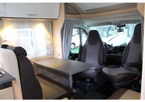 Low Profile Motorhome SUNLIGHT T-64 en Sale Occasion