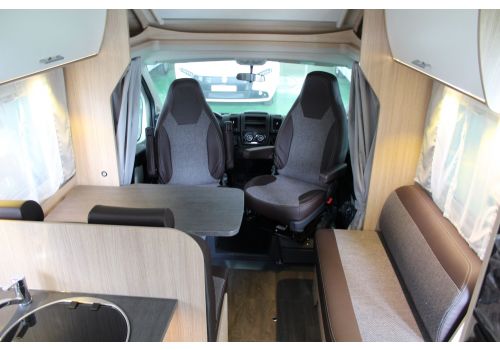 Low Profile Motorhome SUNLIGHT T-64 en Sale Occasion