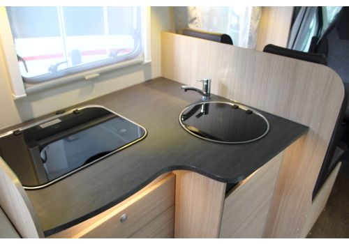 Low Profile Motorhome SUNLIGHT T-64 en Sale Occasion