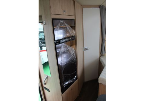 Low Profile Motorhome SUNLIGHT T-64 en Sale Occasion