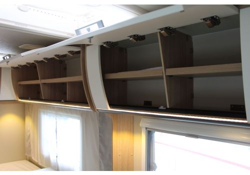 Low Profile Motorhome SUNLIGHT T-64 en Sale Occasion
