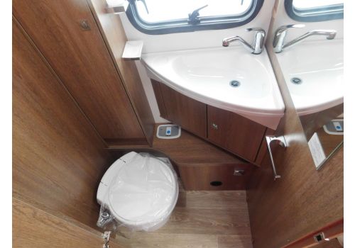 Integral Motorhome DETHLEFFS Trend I 7057 DBM en Sale Occasion