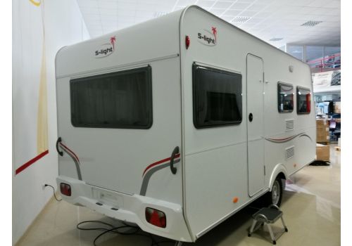Caravan SUNLIGHT C 44 D njoy OFERTA FIN DE TEMPORADA en Sale Occasion