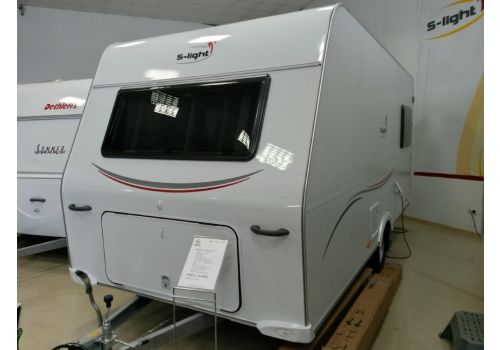 Caravan SUNLIGHT C 44 D njoy OFERTA FIN DE TEMPORADA en Sale Occasion