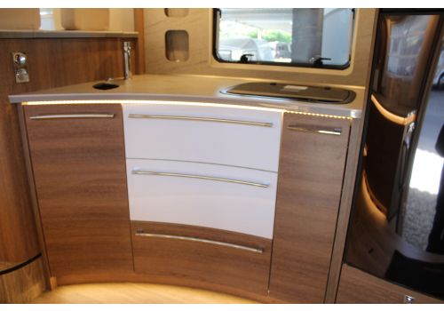Capuchina Motorhome DETHLEFFS ALPA A 7820-2 Modelo 2019 en Sale Occasion