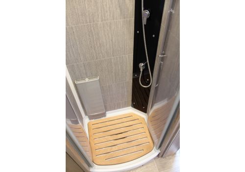 Capuchina Motorhome DETHLEFFS ALPA A 7820-2 Modelo 2019 en Sale Occasion