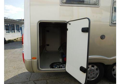 Integral Motorhome BURSTNER Elegance I-710 en Sale Occasion