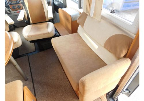 Integral Motorhome BURSTNER Elegance I-710 en Sale Occasion
