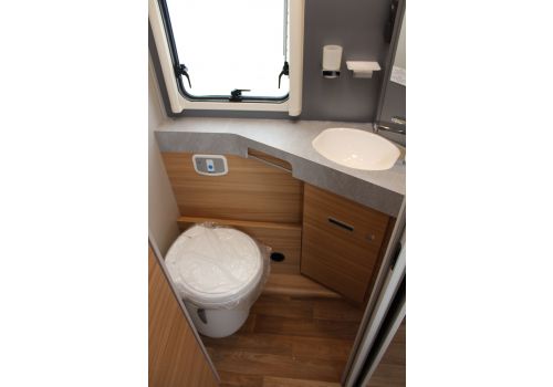 Low Profile Motorhome DETHLEFFS Pulse T 7051 DBM modelo 2019 en Sale Occasion