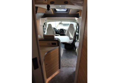 Low Profile Motorhome DETHLEFFS Pulse T 7051 DBM modelo 2019 en Sale Occasion