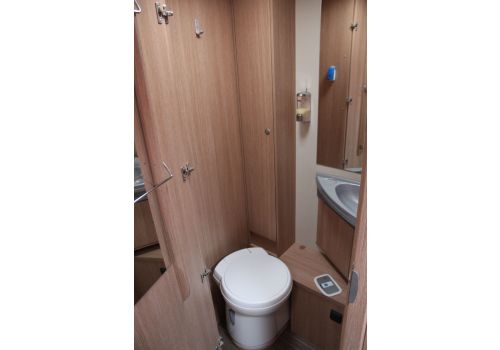 Low Profile Motorhome SUNLIGHT T 69 S en Sale Occasion