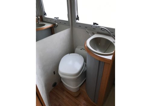 Low Profile Motorhome MOBILVETTA Top Driver P81 en Sale Occasion