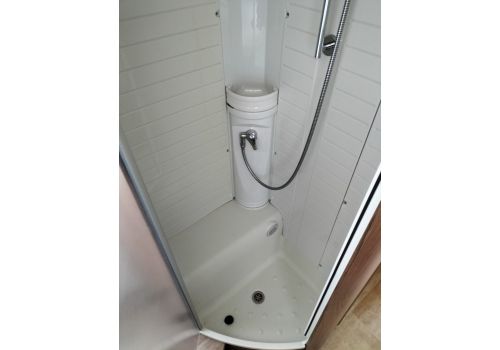 Low Profile Motorhome BURSTNER Ixeo IT 735 en Sale Occasion