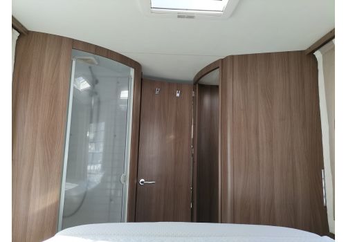 Low Profile Motorhome BURSTNER Ixeo IT 735 en Sale Occasion