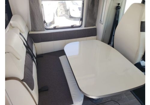 Low Profile Motorhome DETHLEFFS Dethleffs Trend 7057 DBM en Sale Occasion