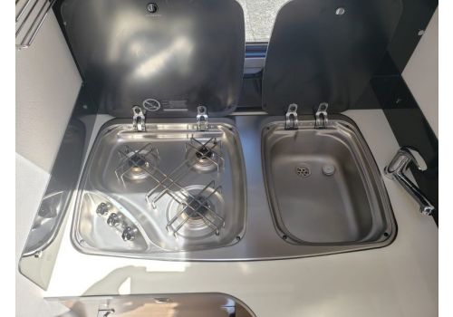 Low Profile Motorhome DETHLEFFS Dethleffs Trend 7057 DBM en Sale Occasion