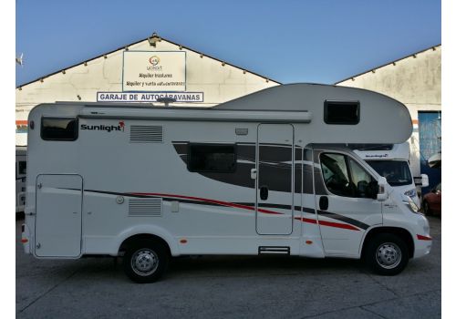 Capuchina Motorhome SUNLIGHT A-68 con literas en Sale Occasion