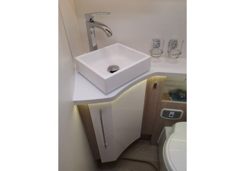 Integral Motorhome RAPIDO 8066dF Modelo 2019 en Sale Occasion