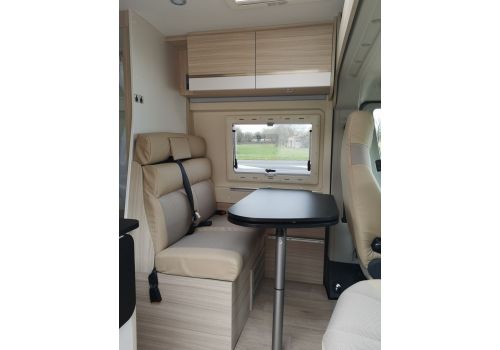 Camper Van DREAMER D68 FUN Modelo 2019 en Sale Occasion