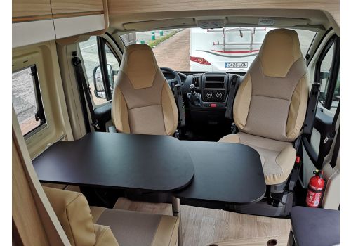Camper Van DREAMER D68 FUN Modelo 2019 en Sale Occasion