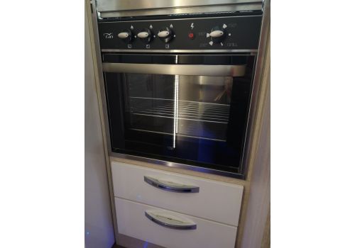 Low Profile Motorhome ILUSION 740 Special Edition Modelo 2019 en Sale Occasion