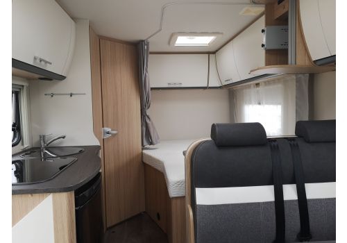 Low Profile Motorhome SUNLIGHT T-58 Modelo 2019 en Sale Occasion