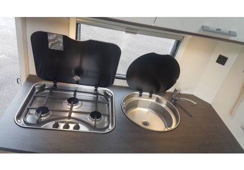 Capuchina Motorhome SUNLIGHT A 68 modelo 2019 en Sale Occasion