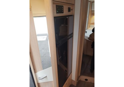 Integral Motorhome SUNLIGHT I 69 S modelo 2019 en Sale Occasion