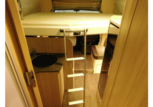 Low Profile Motorhome SUNLIGHT T68 en Sale Occasion
