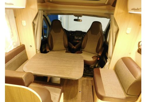 Low Profile Motorhome SUNLIGHT T68 en Sale Occasion