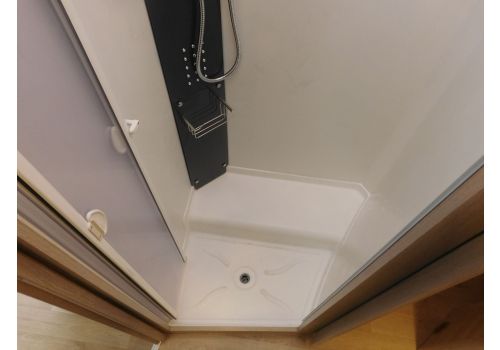 Low Profile Motorhome RAPIDO 696F en Sale Occasion