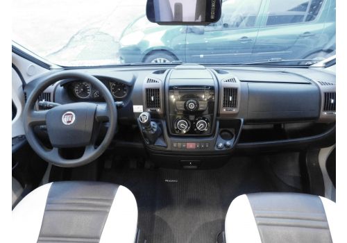 Low Profile Motorhome BENIMAR Mileo 200 en Sale Occasion