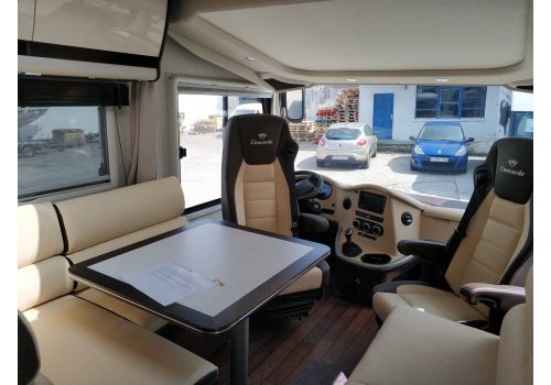 Integral Motorhome CONCORDE Charisma 920G en Sale Occasion